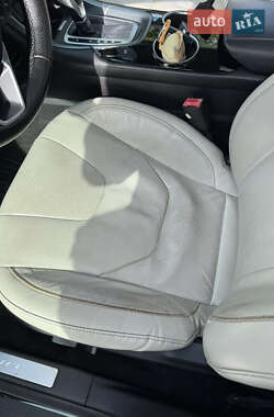 Седан Ford Fusion 2014 в 