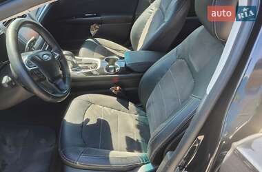 Седан Ford Fusion 2014 в 
