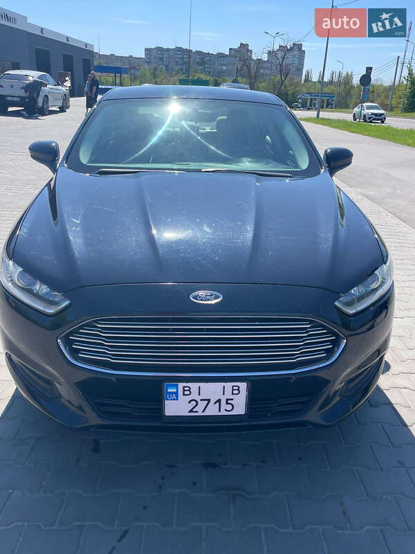 Седан Ford Fusion 2014 в Полтаві