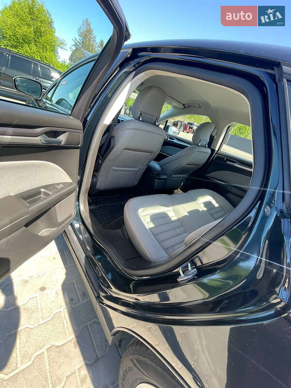 Седан Ford Fusion 2014 в Полтаві