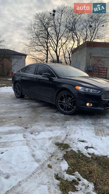 Седан Ford Fusion 2015 в Полонном