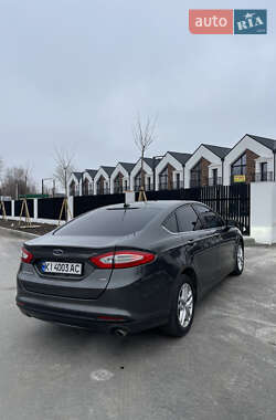 Седан Ford Fusion 2014 в 