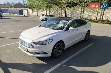 Седан Ford Fusion 2017 в 