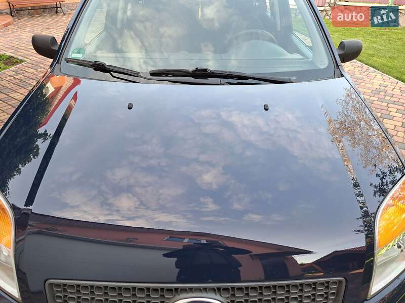 Хэтчбек Ford Fusion 2008 в Умани