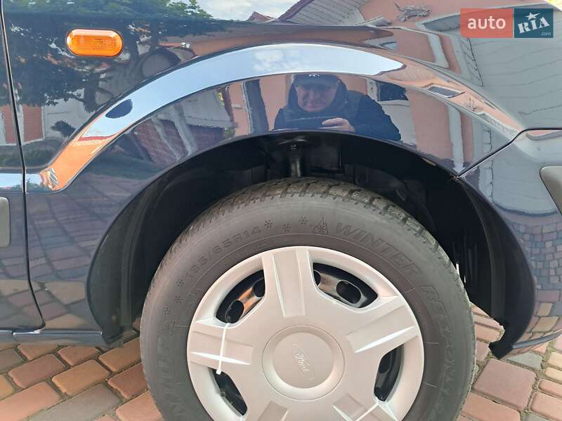 Хэтчбек Ford Fusion 2008 в Умани