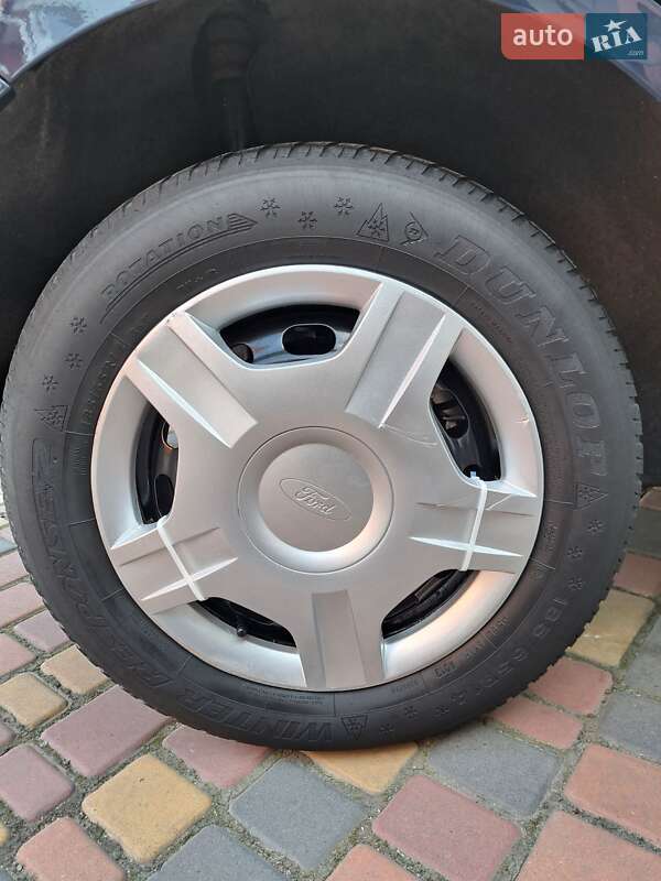 Хэтчбек Ford Fusion 2008 в Умани
