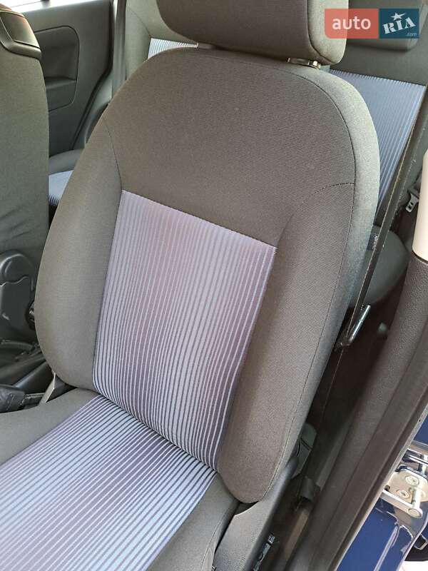 Хэтчбек Ford Fusion 2008 в Умани
