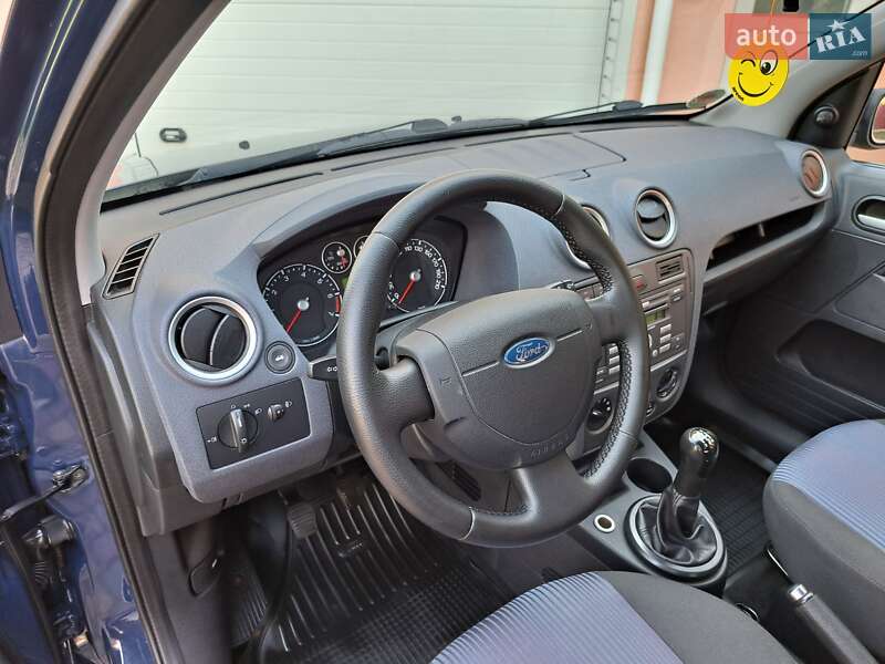 Хэтчбек Ford Fusion 2008 в Умани