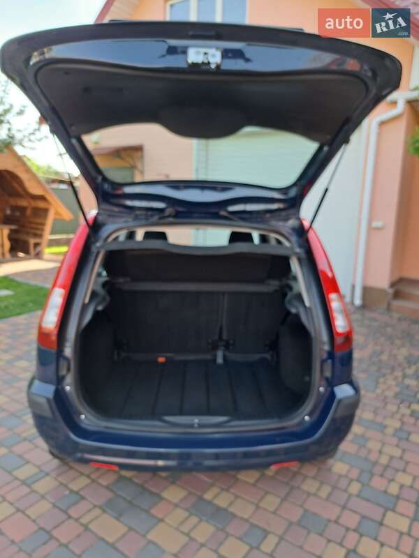 Хэтчбек Ford Fusion 2008 в Умани