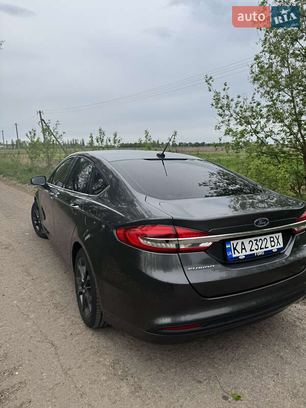 Седан Ford Fusion 2016 в Овруче