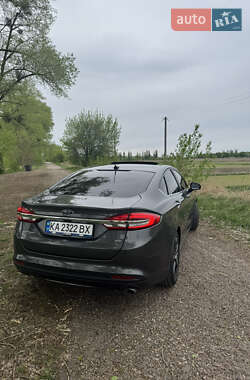 Седан Ford Fusion 2016 в 