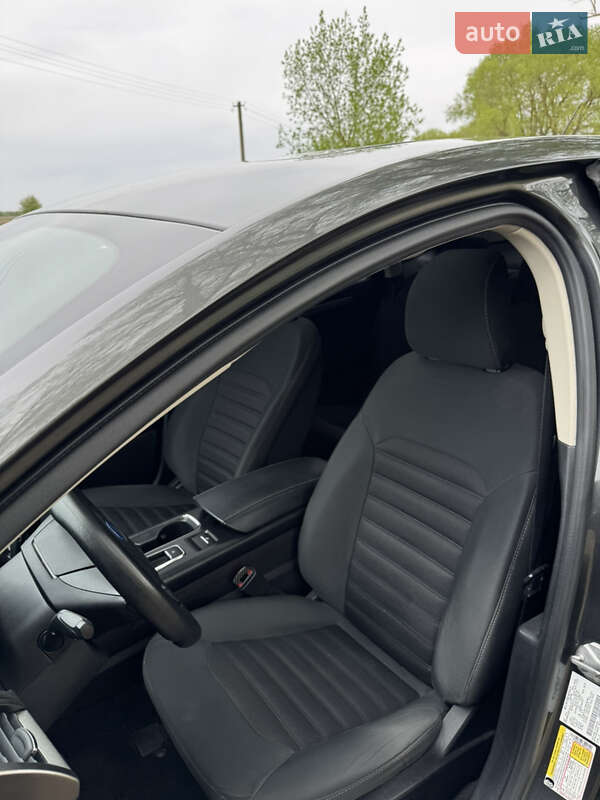 Седан Ford Fusion 2016 в Овруче