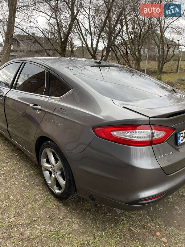 Седан Ford Fusion 2014 в Ивано-Франковске