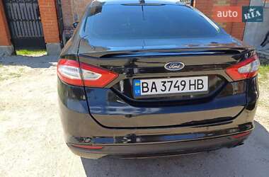 Седан Ford Fusion 2014 в 