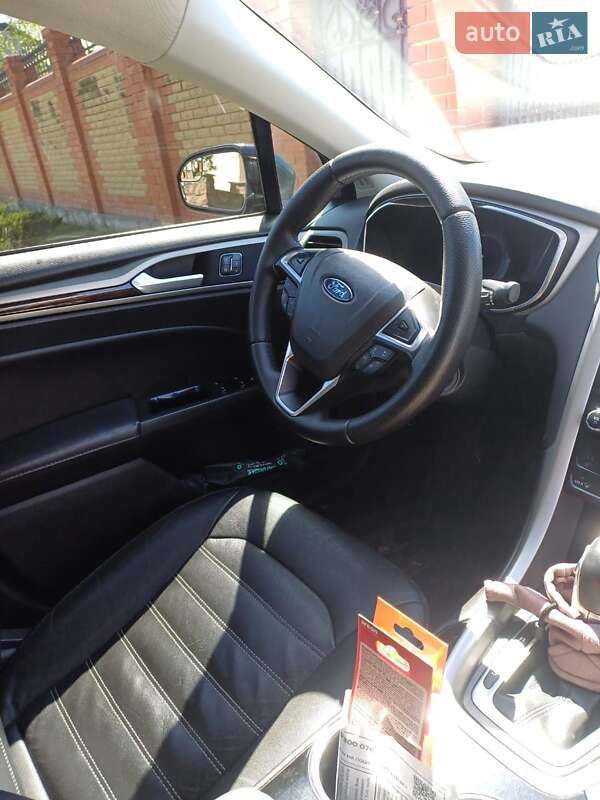 Седан Ford Fusion 2014 в Кропивницком