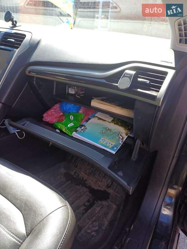 Седан Ford Fusion 2014 в Кропивницком