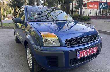 Хэтчбек Ford Fusion 2008 в 