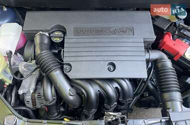 Хэтчбек Ford Fusion 2008 в 