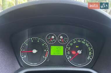 Хэтчбек Ford Fusion 2008 в 