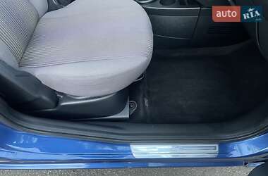 Хэтчбек Ford Fusion 2008 в 