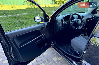 Хэтчбек Ford Fusion 2009 в 