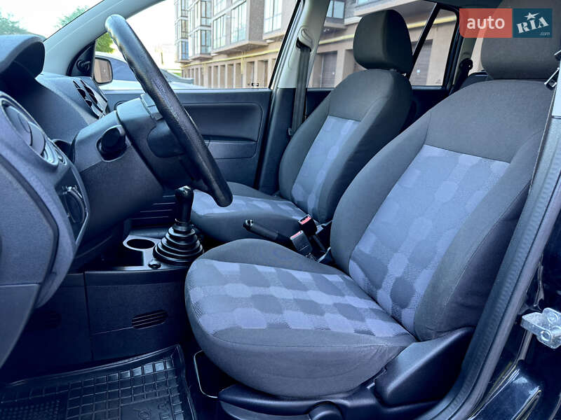 Хетчбек Ford Fusion 2009 в Хмельницькому