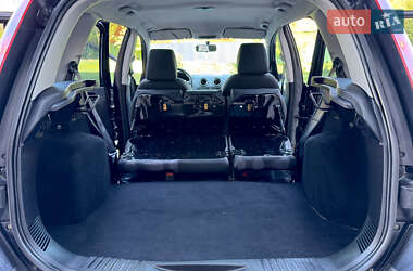 Хэтчбек Ford Fusion 2009 в 