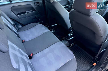 Хэтчбек Ford Fusion 2009 в 