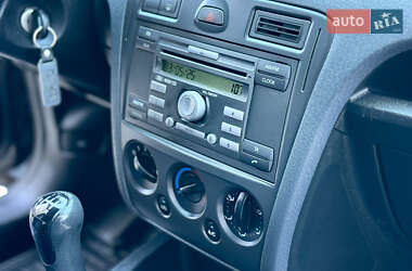 Хэтчбек Ford Fusion 2009 в 