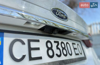 Седан Ford Fusion 2016 в 