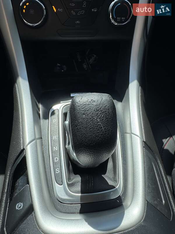 Седан Ford Fusion 2015 в Измаиле