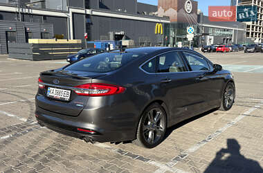 Седан Ford Fusion 2016 в 