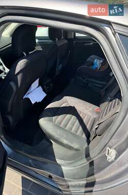 Седан Ford Fusion 2014 в 