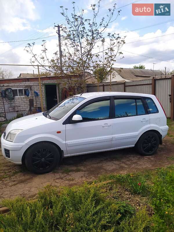 Хэтчбек Ford Fusion 2010 в Харькове