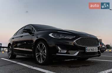 Седан Ford Fusion 2018 в Киеве