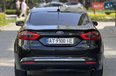 Седан Ford Fusion 2012 в 