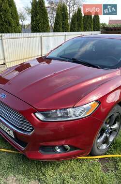 Седан Ford Fusion 2015 в Новомиргороді