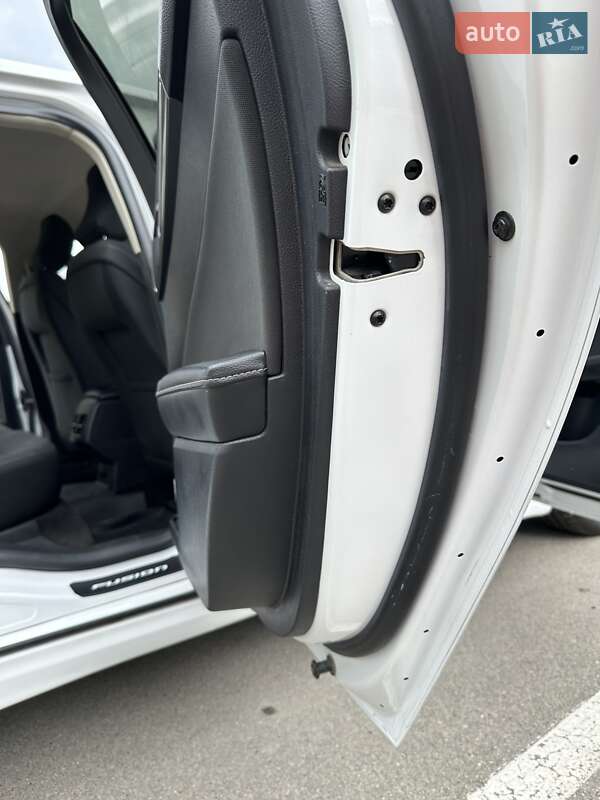 Седан Ford Fusion 2019 в Киеве фото 13 Седан Ford Fusion 2019 в Киеве