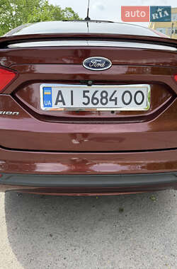 Седан Ford Fusion 2014 в 