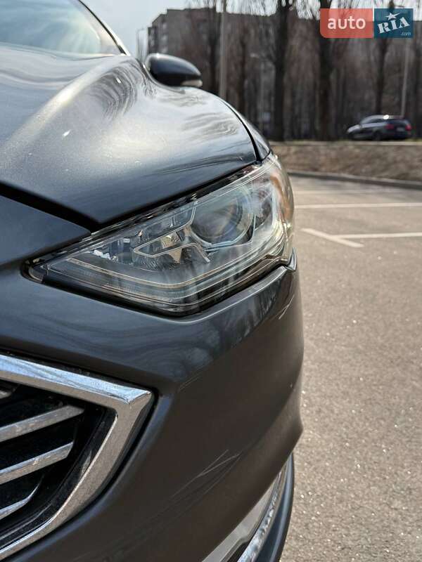 Седан Ford Fusion 2016 в Києві