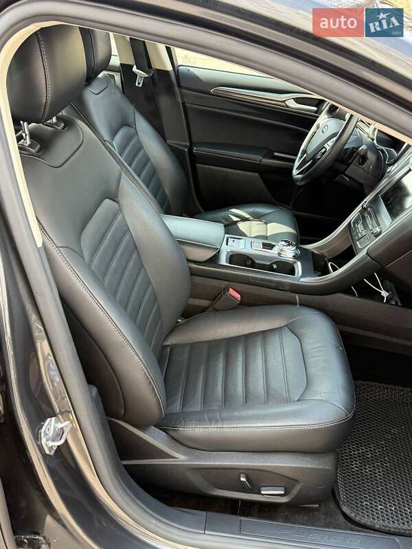 Седан Ford Fusion 2016 в Києві