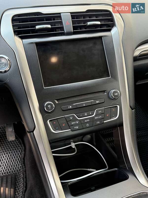 Седан Ford Fusion 2016 в Києві