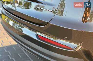 Седан Ford Fusion 2019 в 