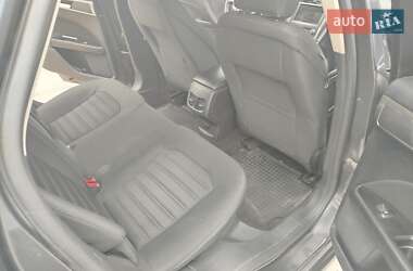 Седан Ford Fusion 2016 в 