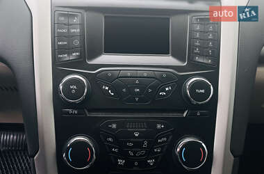 Седан Ford Fusion 2013 в 
