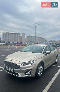 Седан Ford Fusion 2016 в Києві
