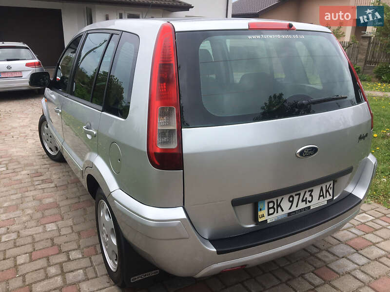 Хэтчбек Ford Fusion 2011 в Ровно
