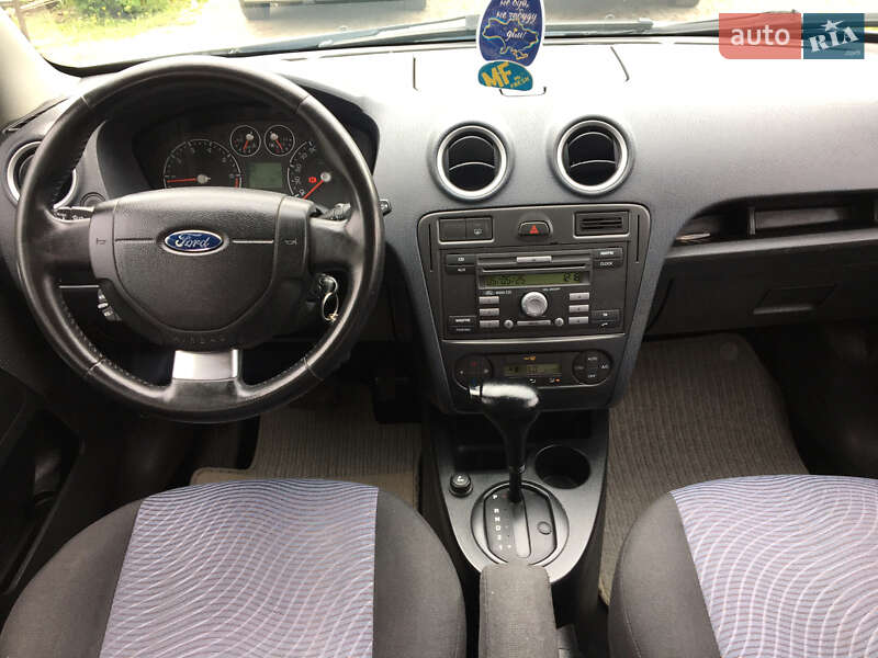 Хэтчбек Ford Fusion 2011 в Ровно