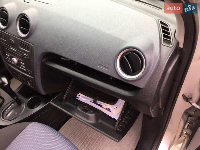 Хэтчбек Ford Fusion 2011 в Ровно