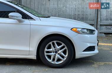 Седан Ford Fusion 2014 в 